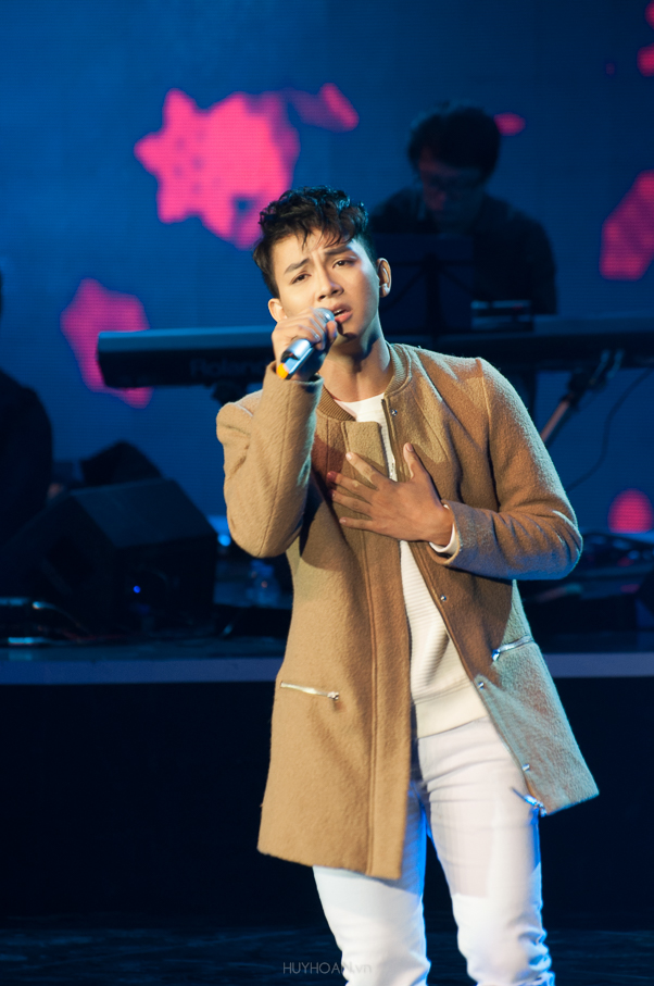 Hoài Lâm thể hiện lại ca khúc "Có khi" trên sân khấu "Bài hát yêu thích".